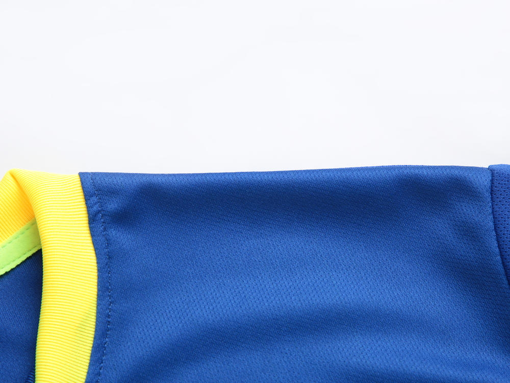 J6316 sleeve detail