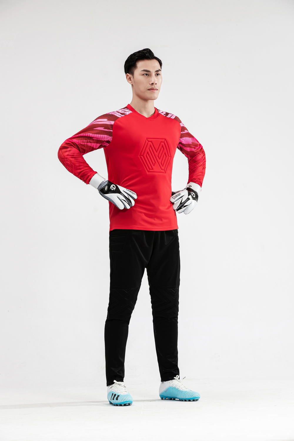 M1-8 goalkeeper long pants model display 2