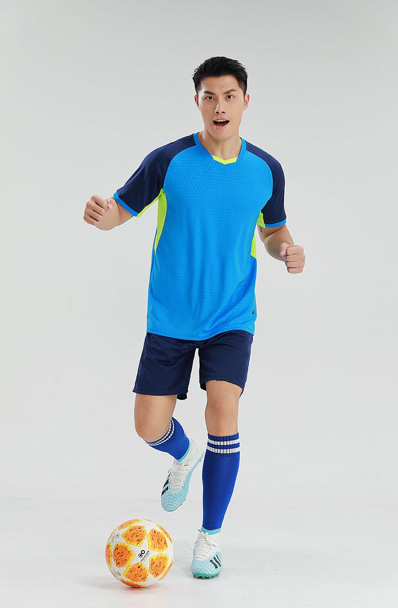 M3209 Bright Blue Navy model running