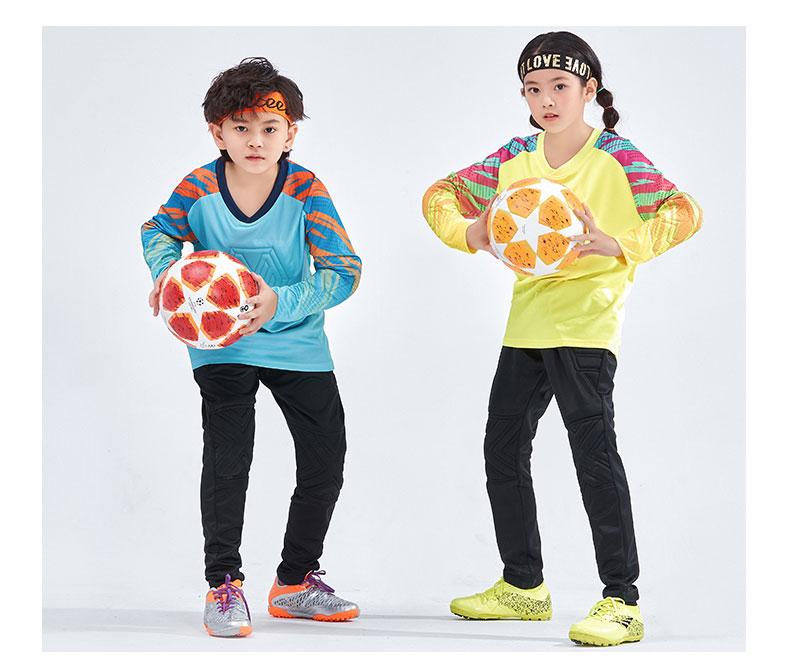 M8008 goalkeeper jersey kids group model photo