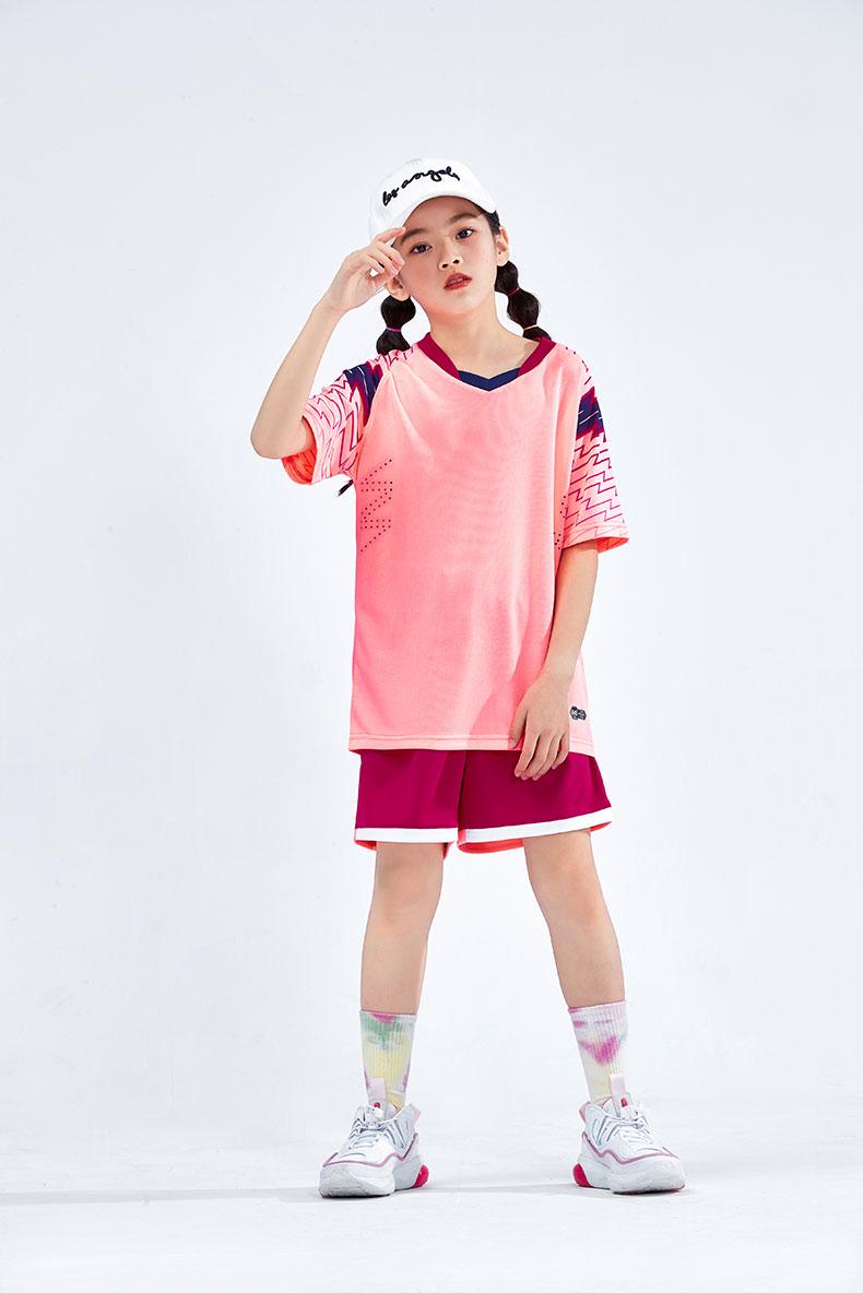 M8636 kids Pink model pose