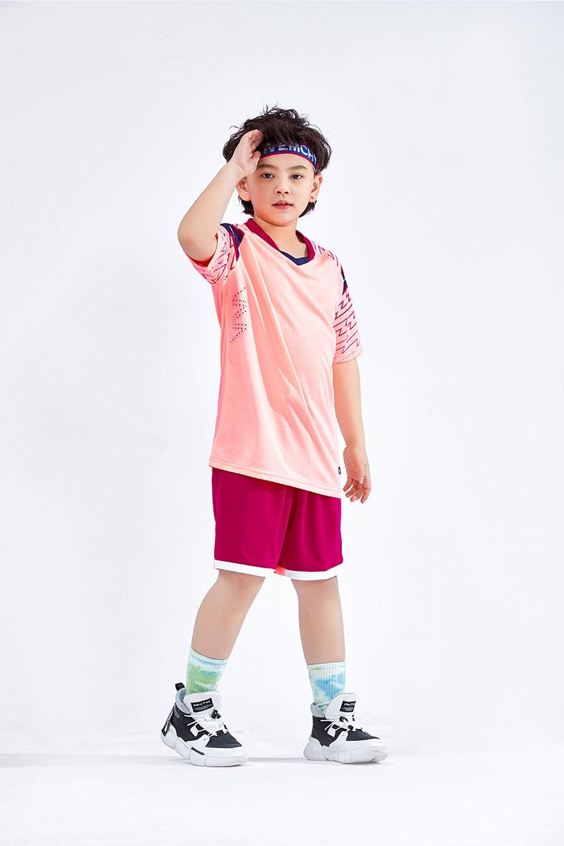 M8636 kids Pink model standing