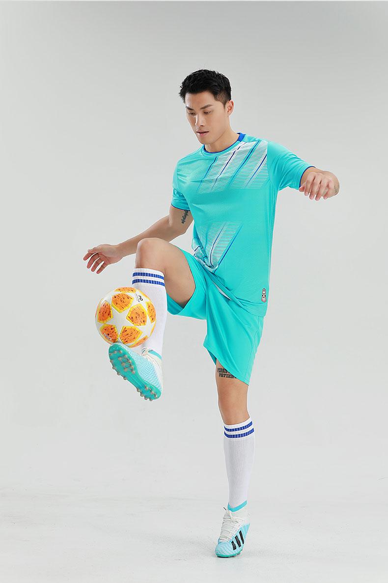 M8651 Light Aqua Blue kicking model display