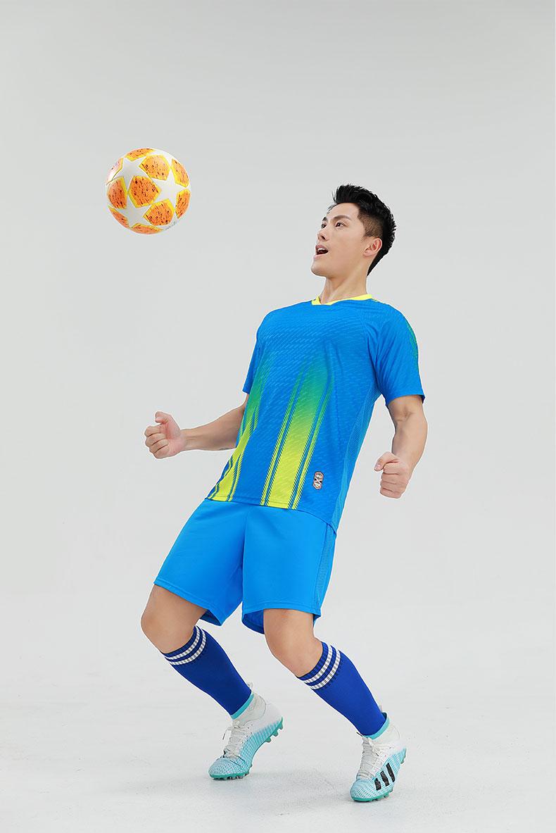M8652 Bright Blue action model display