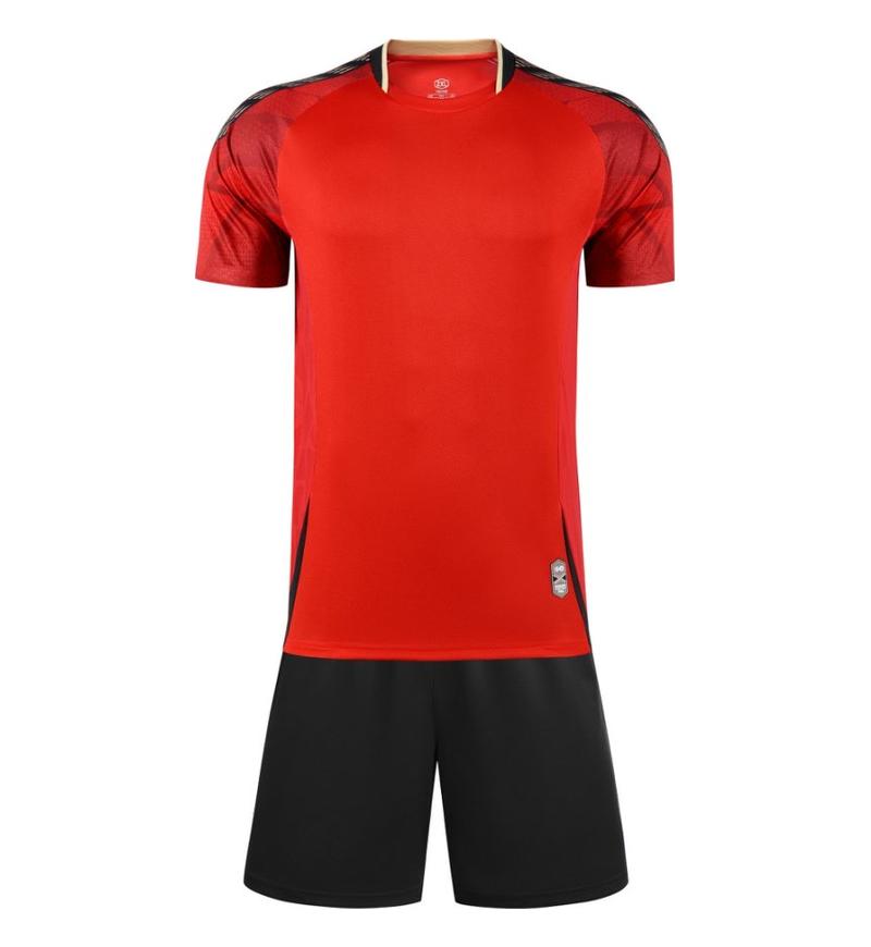 M8656 Red front